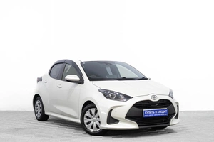 Хетчбэк Toyota Yaris 2020 года, 1289000 рублей, Барнаул