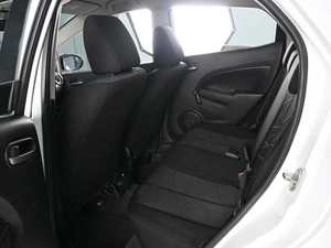 Хетчбэк Mazda 2 2011 года, 690000 рублей, Аксай