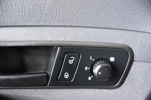 Фургон Volkswagen Caddy 2012 года, 679000 рублей, Пермь