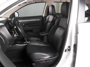 Внедорожник Mitsubishi Outlander 2018 года, 2650000 рублей, Минеральные Воды