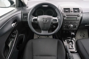 Седан Toyota Corolla 2012 года, 1159000 рублей, Красноярск