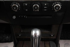 Седан BMW 5 серия 2006 года, 1349000 рублей, Оренбург