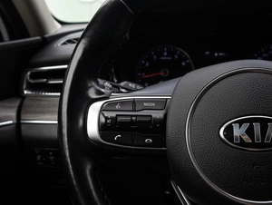 Седан Kia K5 2021 года, 2100000 рублей, Большой Сочи