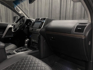 Внедорожник Toyota Land Cruiser Prado 2018 года, 5249000 рублей, Красноярск