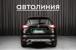 Внедорожник Renault Kaptur 2018 года, 1550000 рублей, Красноярск