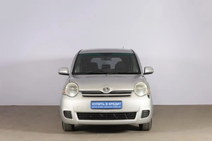 Минивэн Toyota Sienta 2013 года, 899000 рублей, Новосибирск