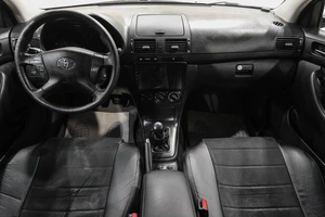Седан Toyota Avensis 2006 года, 639000 рублей, Новокузнецк