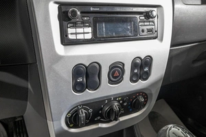 Седан Renault Logan 2013 года, 499000 рублей, Барнаул
