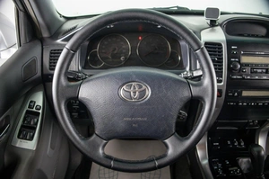 Внедорожник Toyota Land Cruiser Prado 2004 года, 1799000 рублей, Пермь