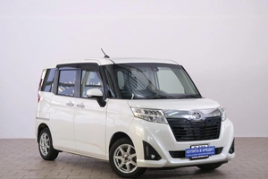 Минивэн Toyota Roomy 2017 года, 1099000 рублей, Омск