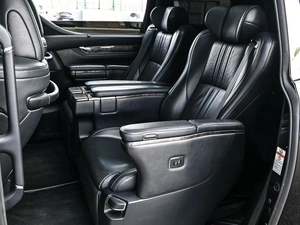 Минивэн Toyota Alphard 2019 года, 4349000 рублей, Кирилловка