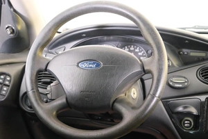 Седан Ford Focus 2004 года, 449000 рублей, Омск