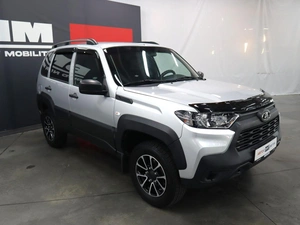 Внедорожник ВАЗ (LADA) Niva 2022 года, 1040000 рублей, Курск