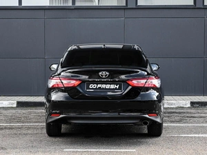Седан Toyota Camry 2019 года, 2599000 рублей, Кирилловка