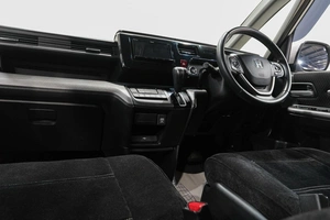 Минивэн Honda Stepwgn 2021 года, 2639000 рублей, Новокузнецк