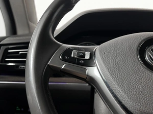 Внедорожник Volkswagen Touareg 2018 года, 4494900 рублей, Казань