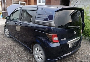 Минивэн Honda Freed 2010 года, 900000 рублей, Емельяновский район