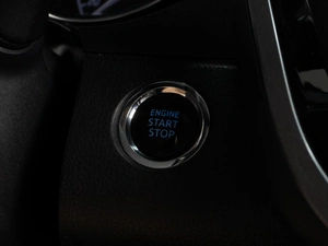 Седан Toyota Camry 2018 года, 2679000 рублей, Тюмень