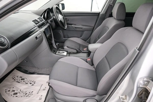Седан Mazda Axela 2008 года, 679000 рублей, Красноярск