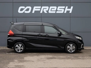 Минивэн Honda Freed 2020 года, 1900000 рублей, Краснодар