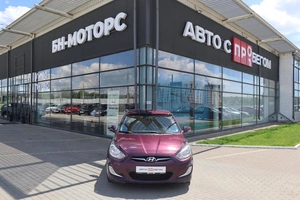 Хэтчбек Hyundai Solaris 2012 года, 990000 рублей, Мирное