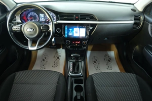 Седан Kia Rio 2019 года, 1379000 рублей, Омск