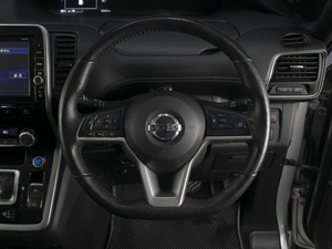 Минивэн Nissan Serena 2019 года, 2600000 рублей, Омск
