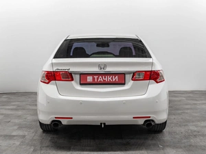 Седан Honda Accord 2011 года, 1550000 рублей, Красноярск