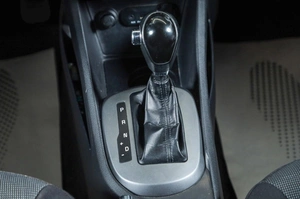 Седан Kia Rio 2014 года, 929000 рублей, Новосибирск