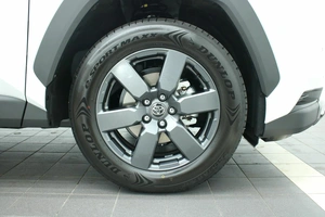 Внедорожник Toyota RAV4 2026 года, 4550000 рублей, Красноярск