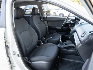 Хетчбэк Kia Rio 2015 года, 915000 рублей, Волгоград
