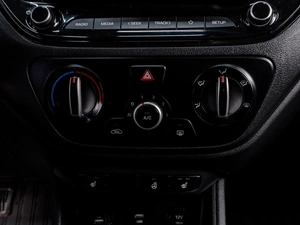 Седан Hyundai Solaris 2021 года, 1659000 рублей, Тюмень