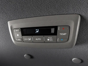 Минивэн Honda Stepwgn Spada 2015 года, 1849000 рублей, Тюмень