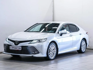Седан Toyota Camry 2019 года, 3190000 рублей, Красноярск