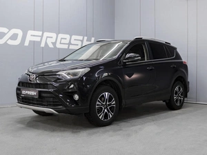 Внедорожник Toyota RAV4 2016 года, 2190000 рублей, Омск