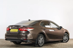 Седан Toyota Camry 2020 года, 2899000 рублей, Тюмень