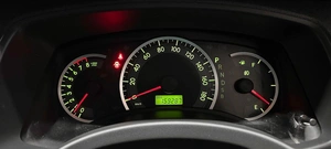 Минивэн Toyota Isis 2014 года, 1290000 рублей, Красноярск