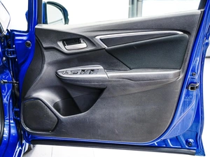 Хетчбэк Honda Fit 2017 года, 1050000 рублей, Красноярск