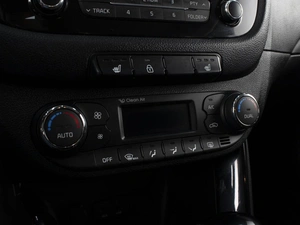 Хетчбэк Kia Ceed 2014 года, 990000 рублей, Омск