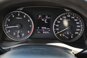 Седан Hyundai Elantra 2016 года, 1280000 рублей, Ярославль