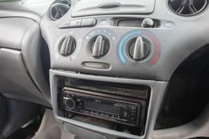 Хетчбэк Toyota Vitz 2000 года, 379000 рублей, Барнаул