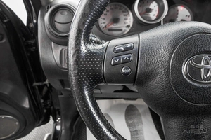 Внедорожник Toyota RAV4 2004 года, 889000 рублей, Барнаул
