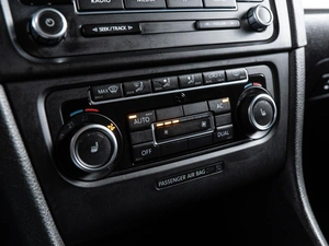 Хетчбэк Volkswagen Golf 2011 года, 929000 рублей, Волгоград