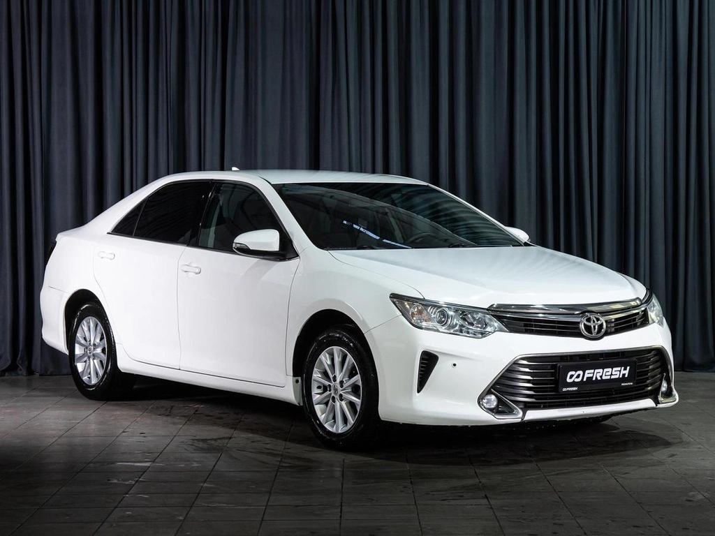 Седан Toyota Camry 2017 года, 1860000 рублей, Волгоград
