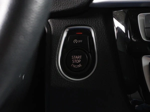 Седан BMW 3 серия 2017 года, 2675000 рублей, Красный Пахарь