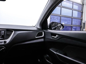 Седан Hyundai Solaris 2017 года, 1249000 рублей, Красноярск