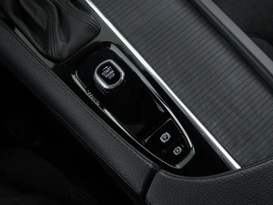 Универсал Volvo V90 Cross Country 2018 года, 3799077 рублей, Москва