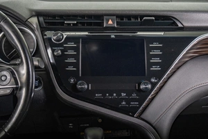 Седан Toyota Camry 2019 года, 3199000 рублей, Томск