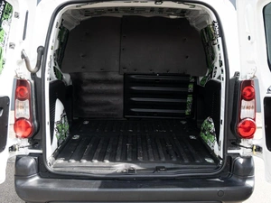 Фургон Peugeot Partner 2017 года, 930000 рублей, Краснодар