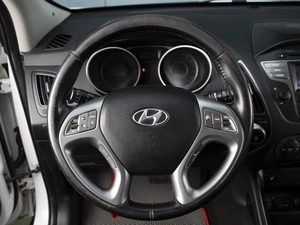 Внедорожник Hyundai ix35 2014 года, 1290000 рублей, Омск